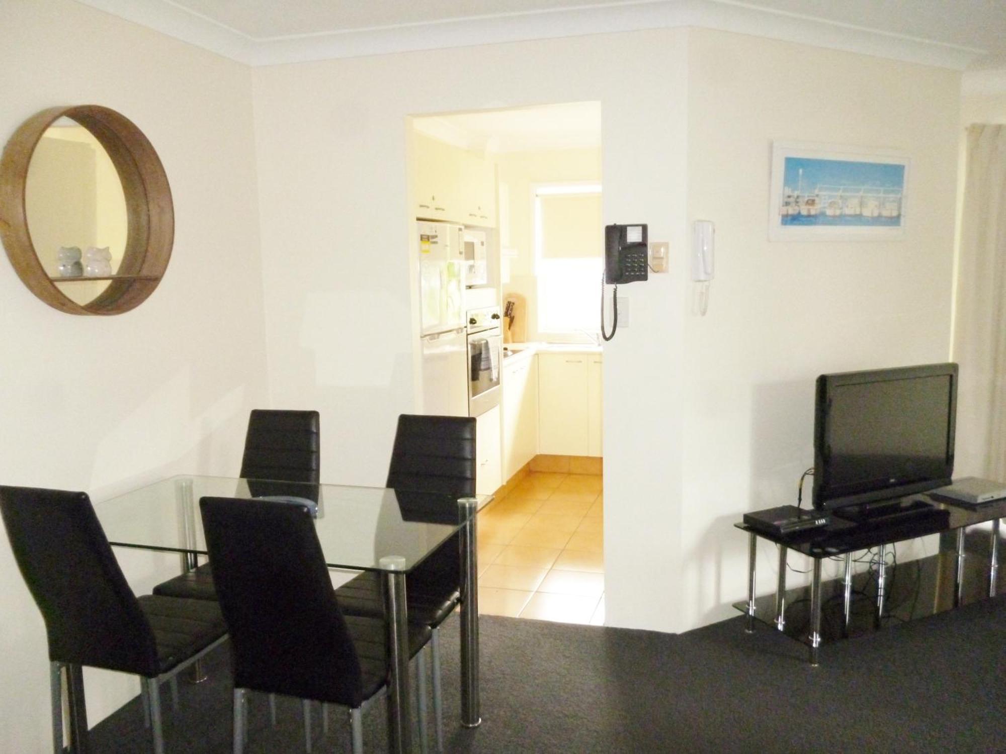 Le Lavandou Holiday Apartments Gold Coast Exterior photo