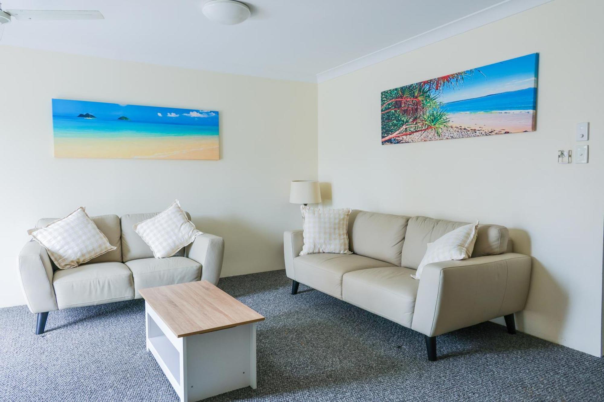 Le Lavandou Holiday Apartments Gold Coast Exterior photo