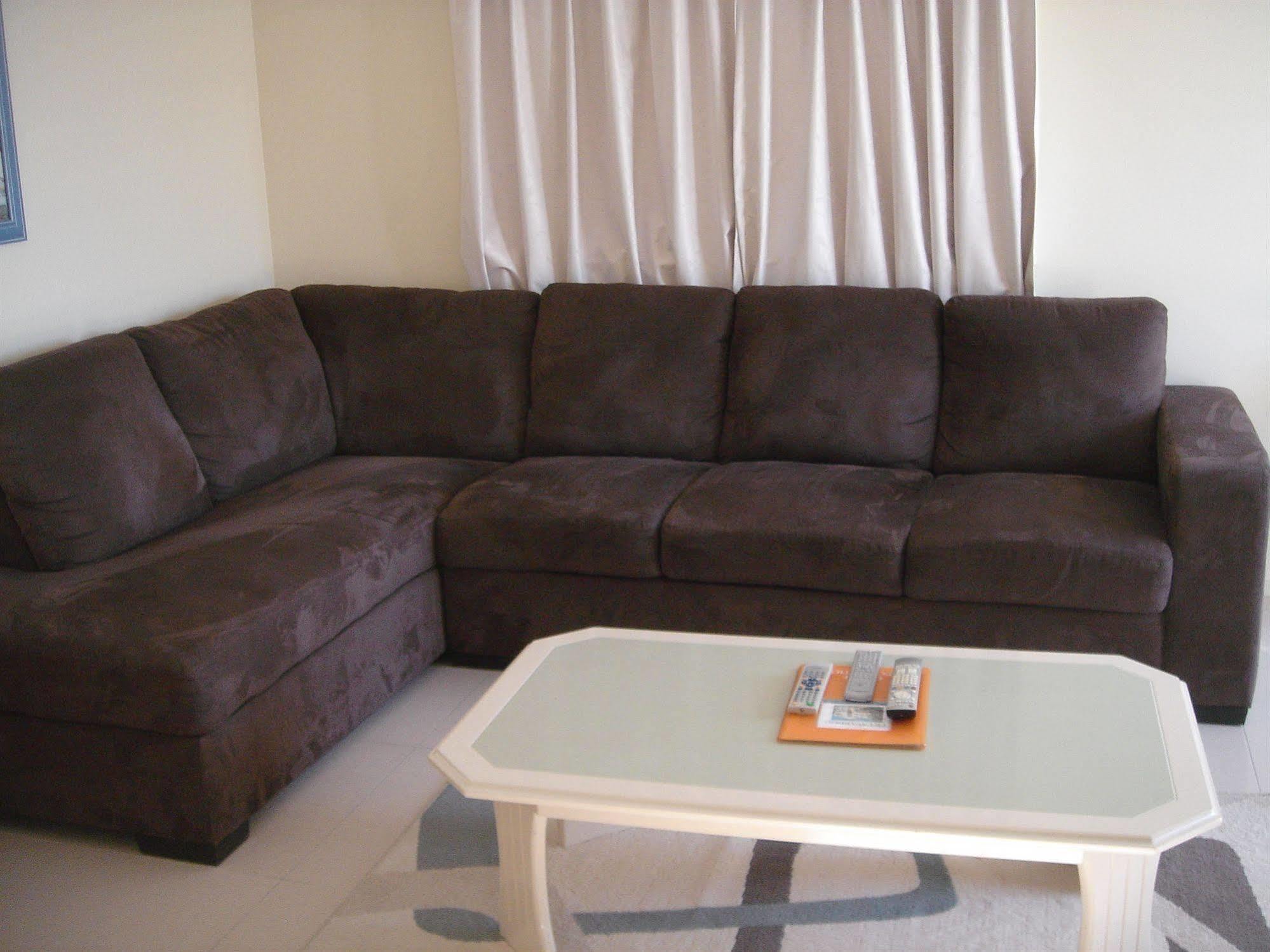 Le Lavandou Holiday Apartments Gold Coast Exterior photo