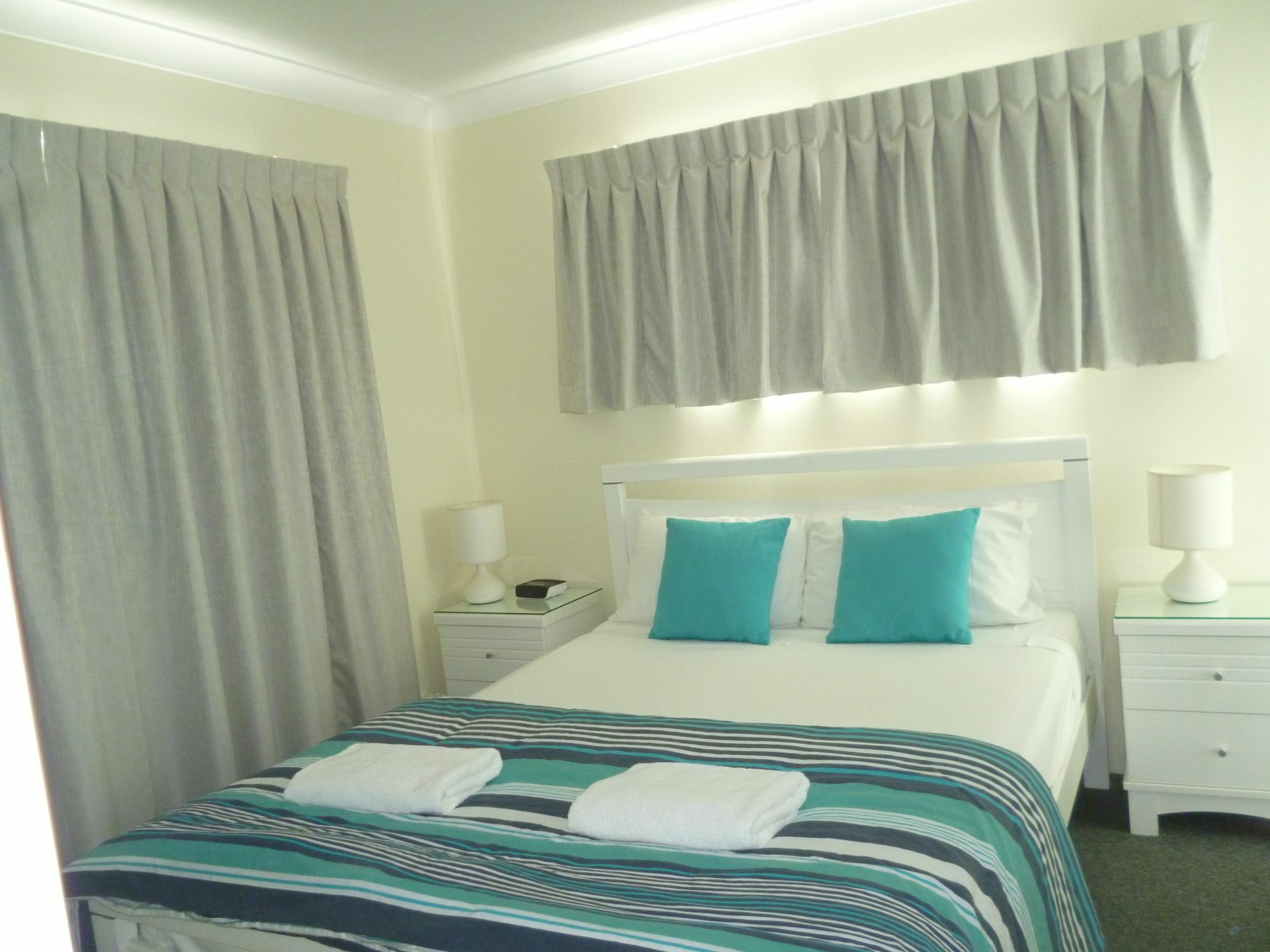 Le Lavandou Holiday Apartments Gold Coast Exterior photo